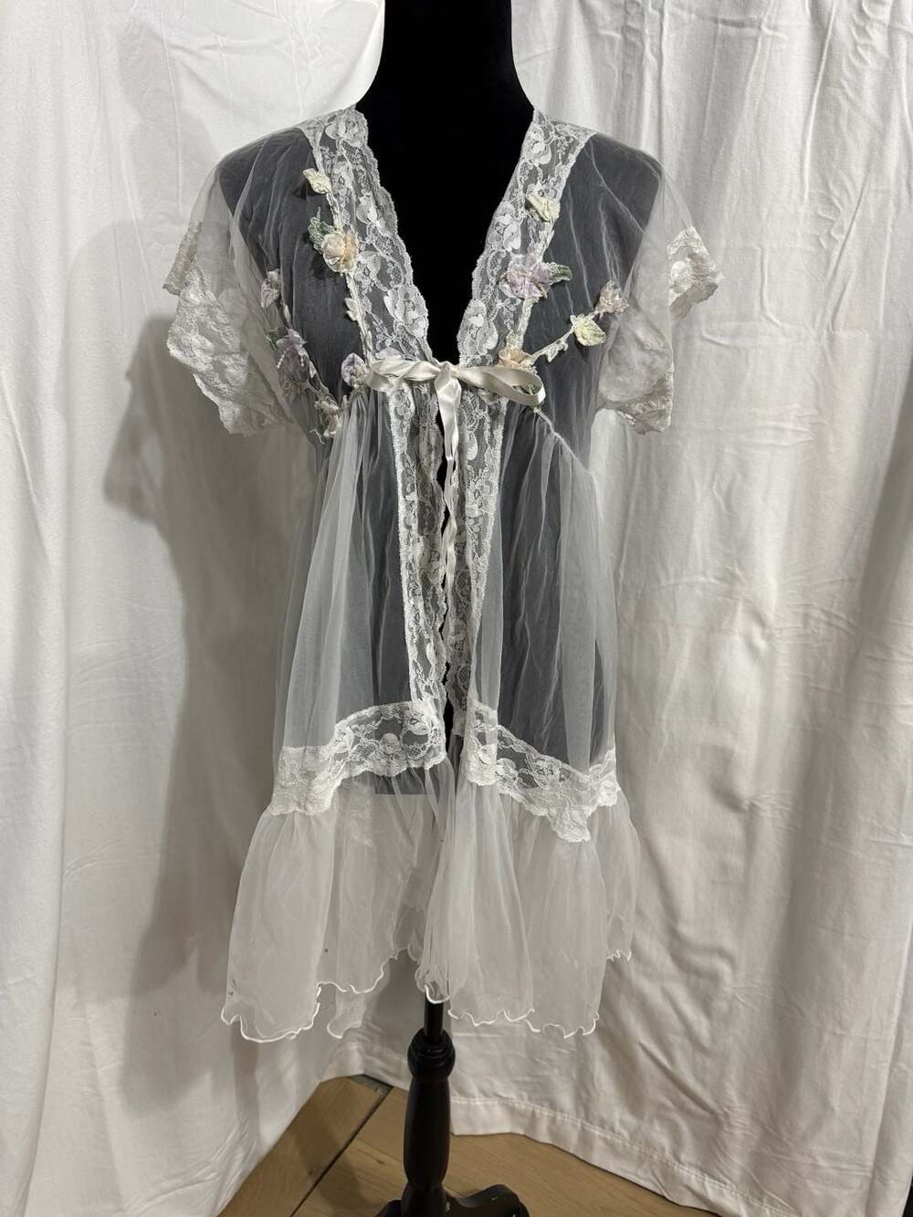 Angelica by Cinzia Vintage Sheer White Lace Robe Duster with Floral Appliqués